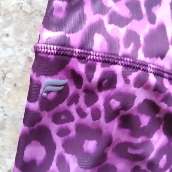 Fabletics High-Waisted Mesh PowerForm leggings, size XS - Picture 5 of 9